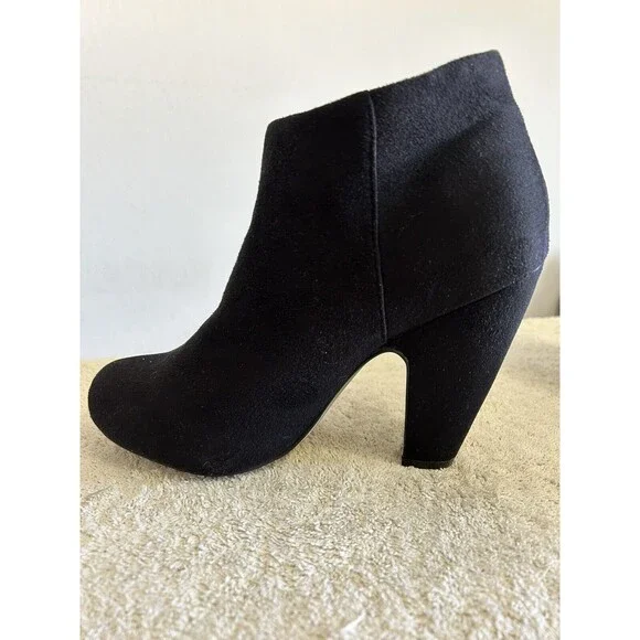 Madden Girl Black Fabric Coated Lopezzz Ankle Booties Boots Zip Size 6M - Picture 2 of 13